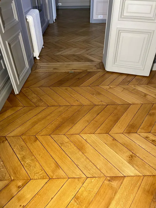Point de Hongrie en chêne massif, appartement haussmannien